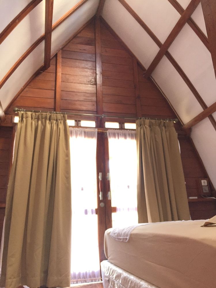 undefined Raffles Inn Labuan Bajo 2