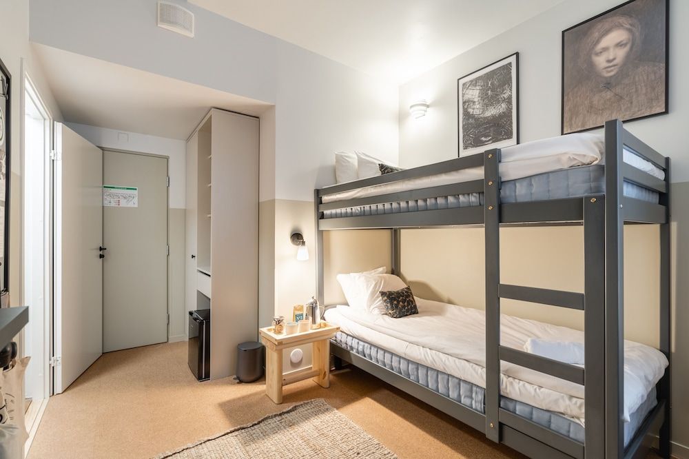 Bob W Kluuvi Pocket Double-Decker Beds 2