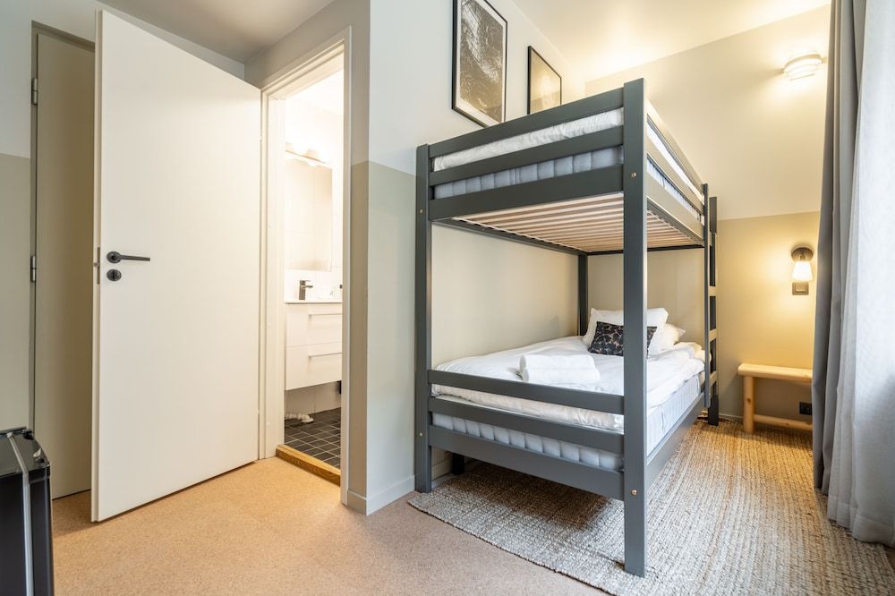 Bob W Kluuvi Pocket Double-Decker Beds