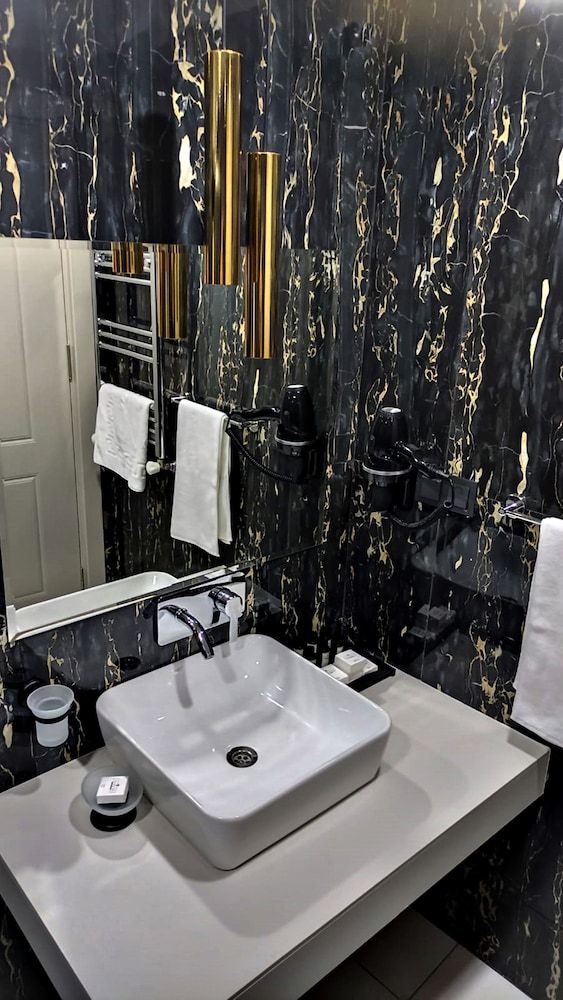 Imagine Istanbul - Sultanahmet Superior Triple Room 6