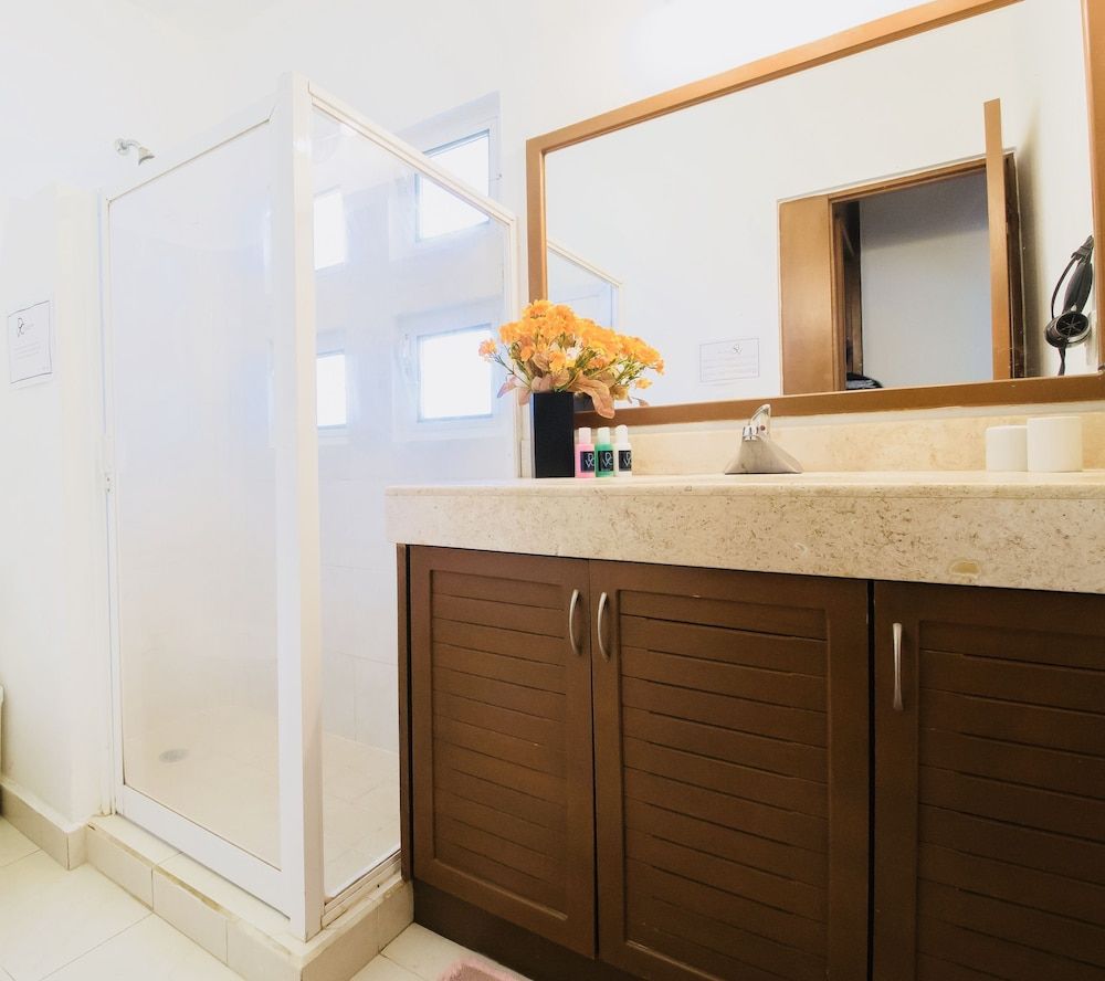 Dolce Vita Caribe B&B Superior Room, 1 Bedroom, Private Bathroom, Garden View (E7) 5