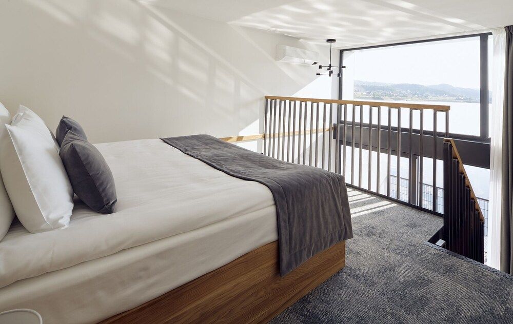 Lemon Resort Spa Deluxe Double Room, Balcony, Lake View 8