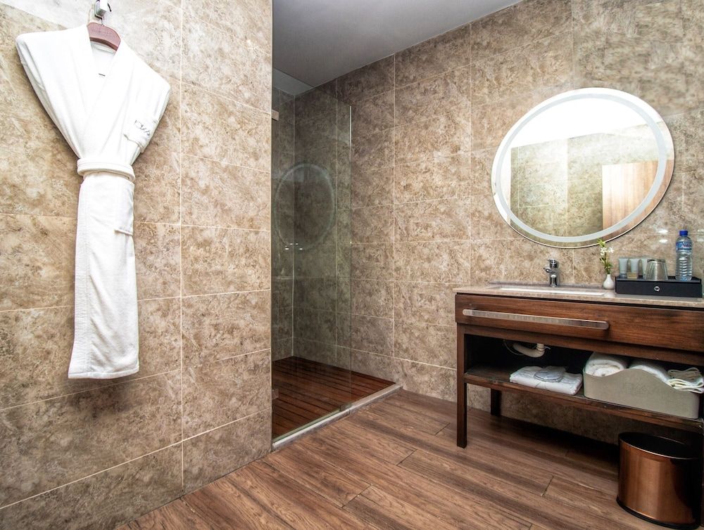 CIKA Golden Hotel and Suites Superior Apartment 2