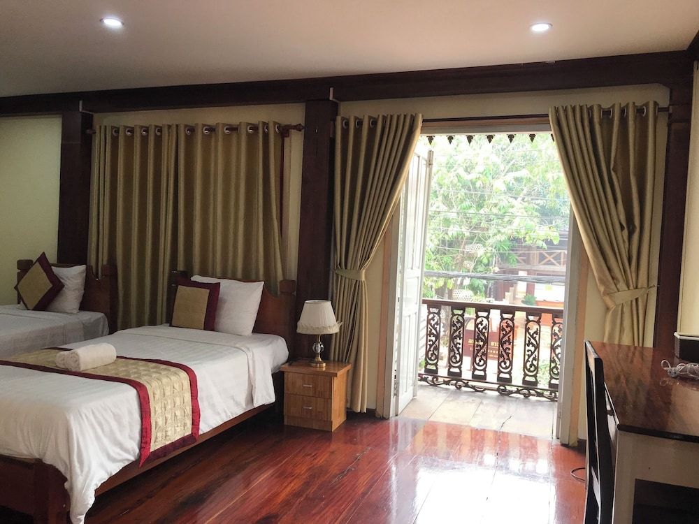 undefined Xayana Home 5