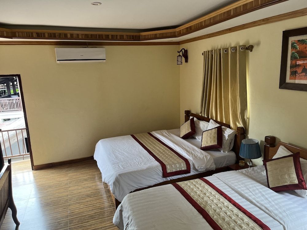 undefined Xayana Home 7