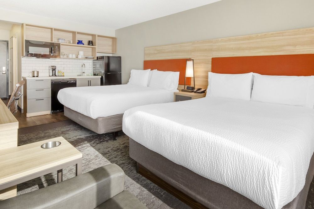 Studio Suite, 2 Queen Beds (Pet Friendly)