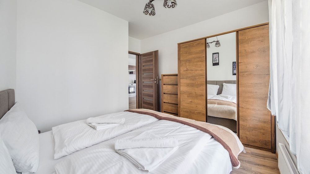 Apartment (2)