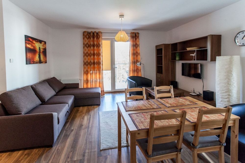 Apartment (303)