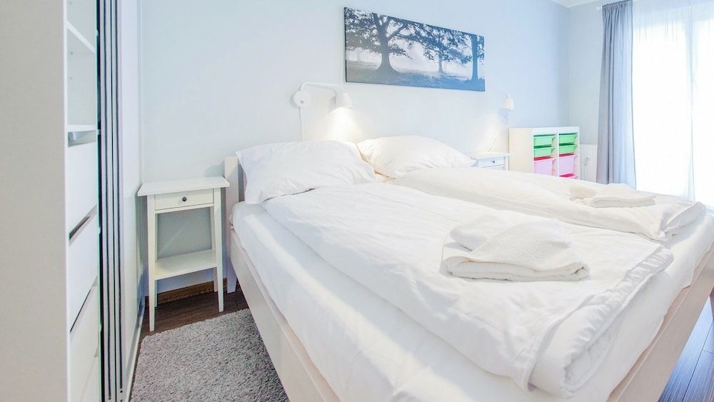 Apartment (5)