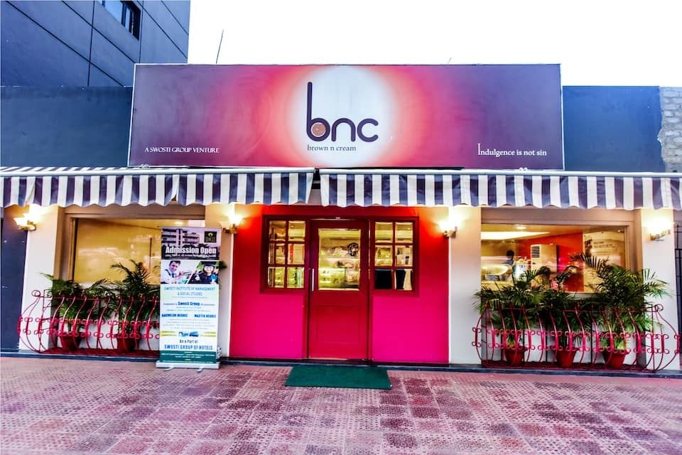undefined Hotel Swosti Grand, Bhubaneswar 9