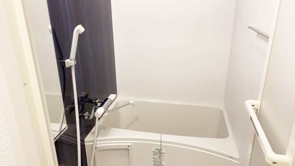 At RLiS House Osaka Domecity Standard Twin Room, Non Smoking 8