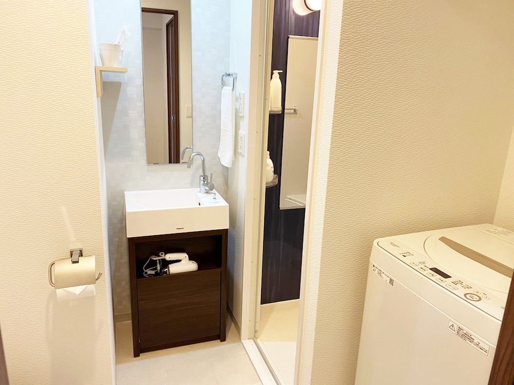 At RLiS House Osaka Domecity Standard Double Room, Non Smoking 6