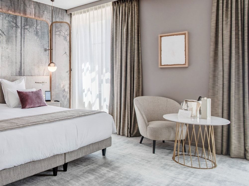 Fleur de Loire Deluxe Triple Room 2