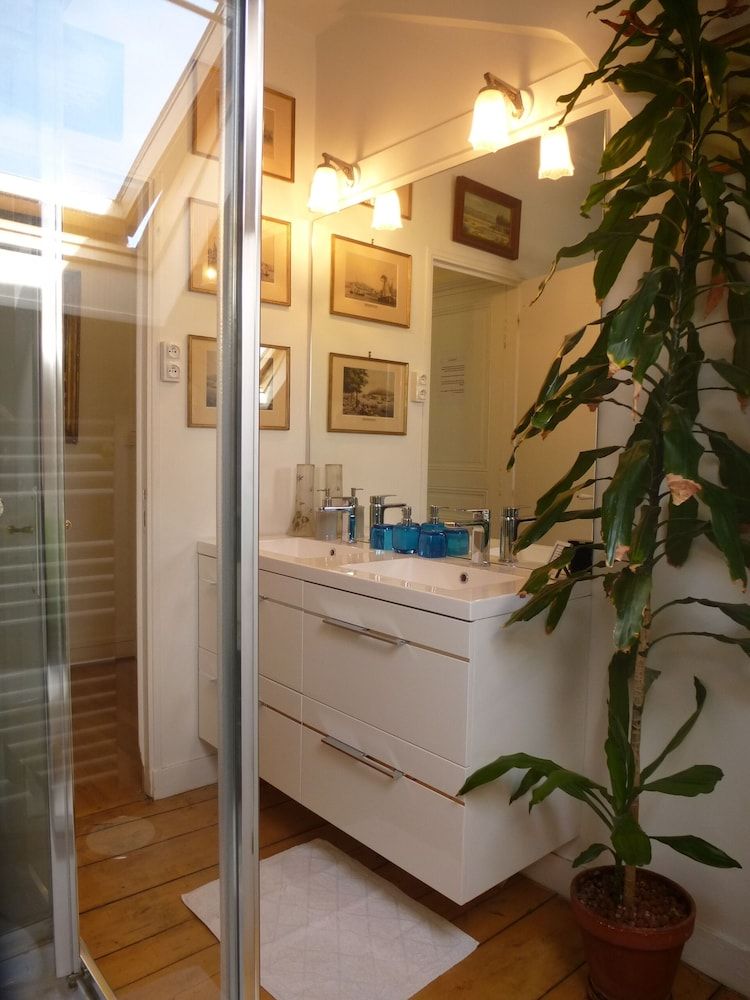 La Petite Vigne Suite 7