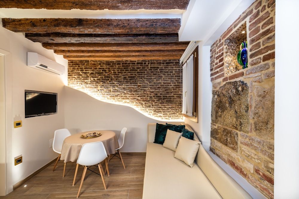 undefined Nike Apartments Venice Castello 10