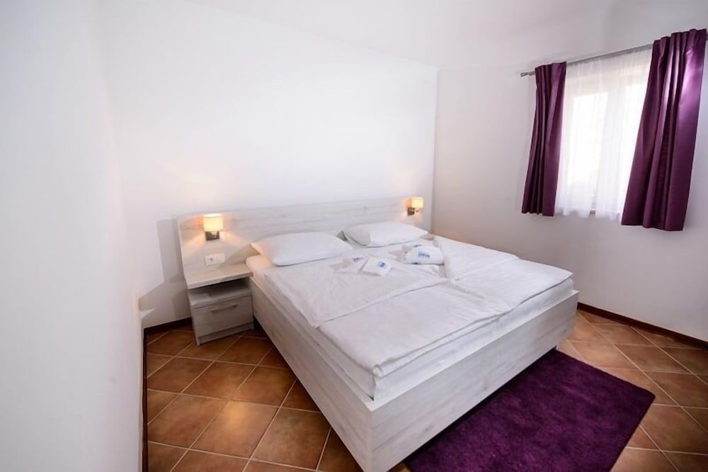 Family apartment with Garden