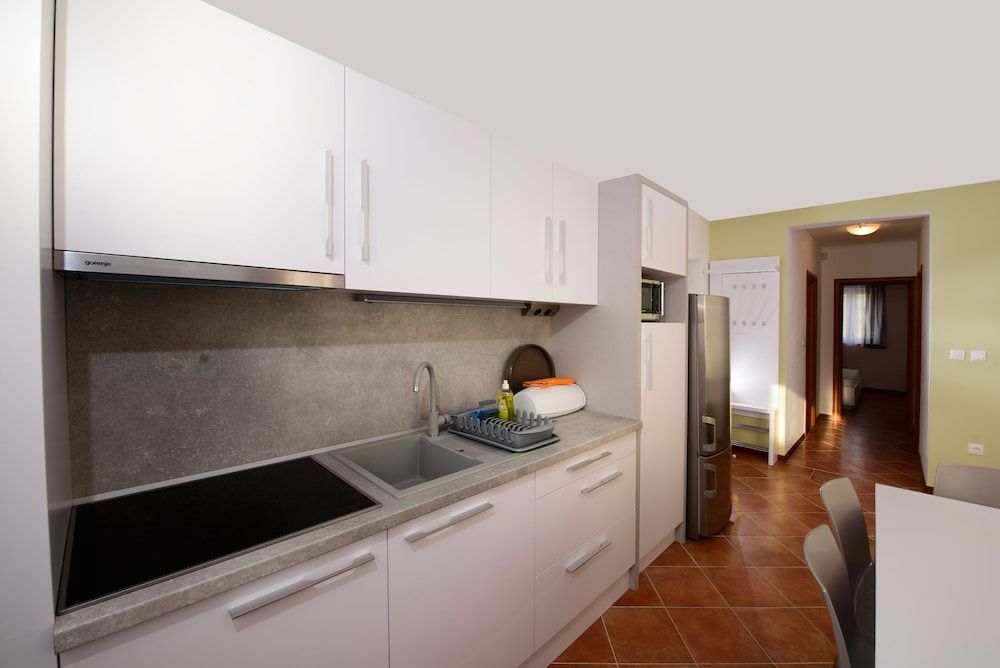 Grand apartment (Balcony, 1st floor)