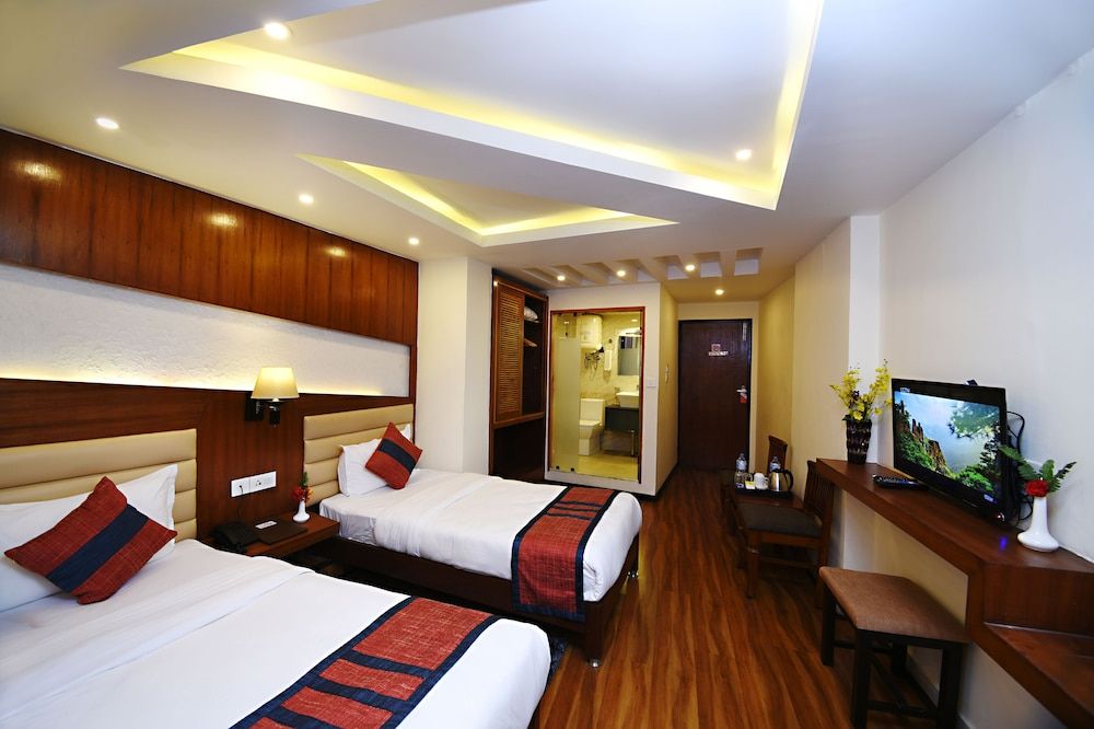 Hotel Jampa Deluxe Twin Room, Balcony (Complimentary Airport Pick-up)