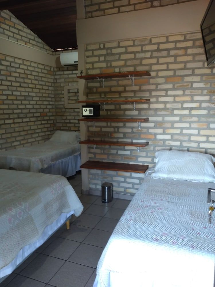 Pousada Mar e Sol Traditional Quadruple Room 3