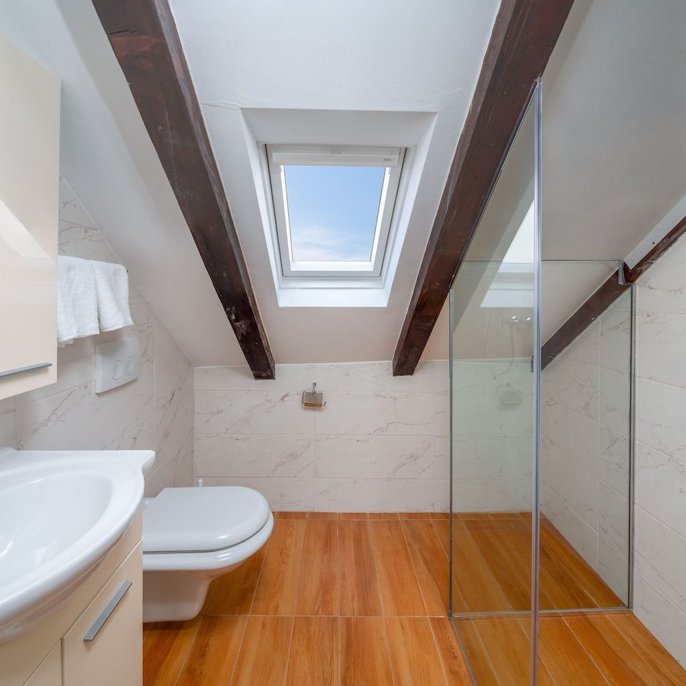 Awesome Stone House Luxury Studio (D) 6