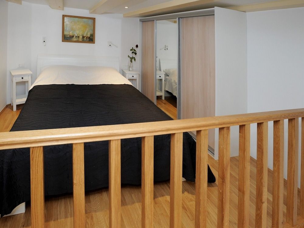 undefined Apartments Atento 9