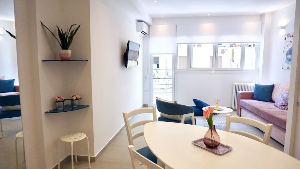 undefined Fairytale Cozy Apt in Athens 7