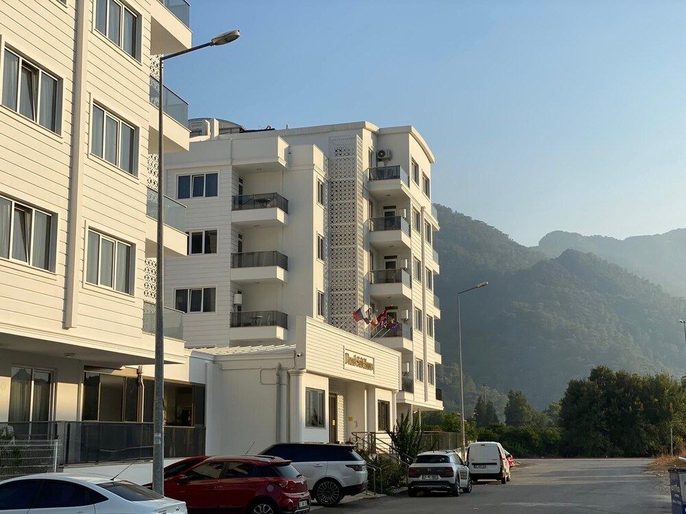 undefined Demak Suit Homes 8