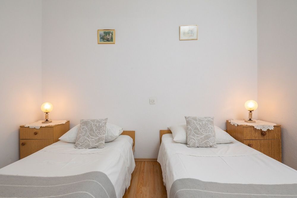 Apartments near Beach Babic Basic Apartment (2) 2