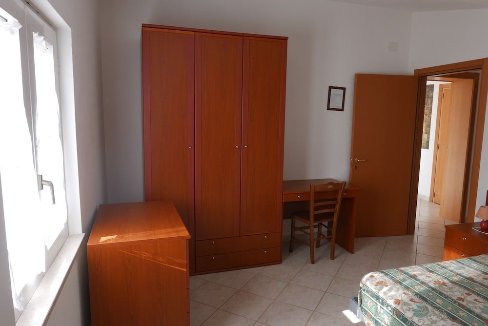 Double or Twin Room, Tower