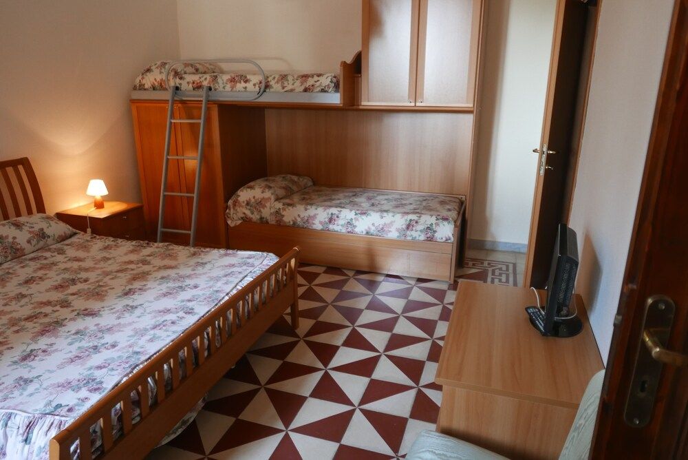 Agriturismo Regno di Marzagaglia Family Room, Multiple Beds, Private Bathroom 3