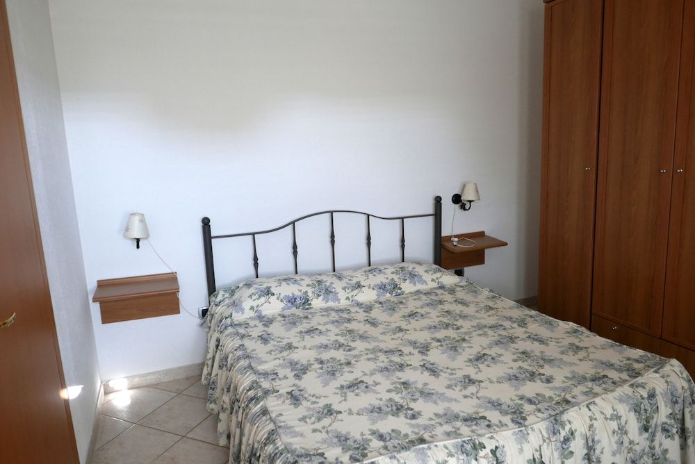 Agriturismo Regno di Marzagaglia Double Room, 1 Queen Bed, Private Bathroom, Tower 3
