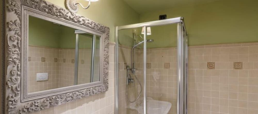 Dimora Storica Palazzo Puccini LSM Superior Double Room, City View 8