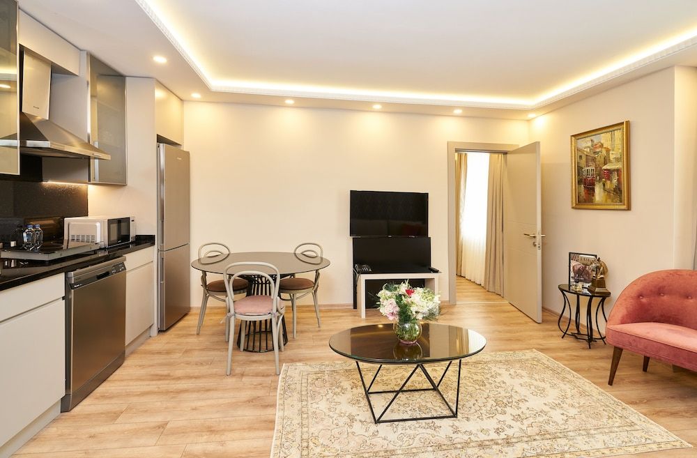 undefined All Seasons Suites 9