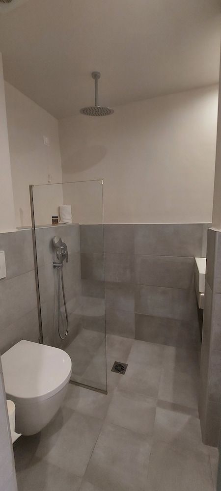 The Convo Athens Riviera Room, Balcony (Easy Living) 10