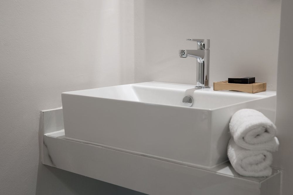 The Convo Athens Riviera Comfort Double Room 6