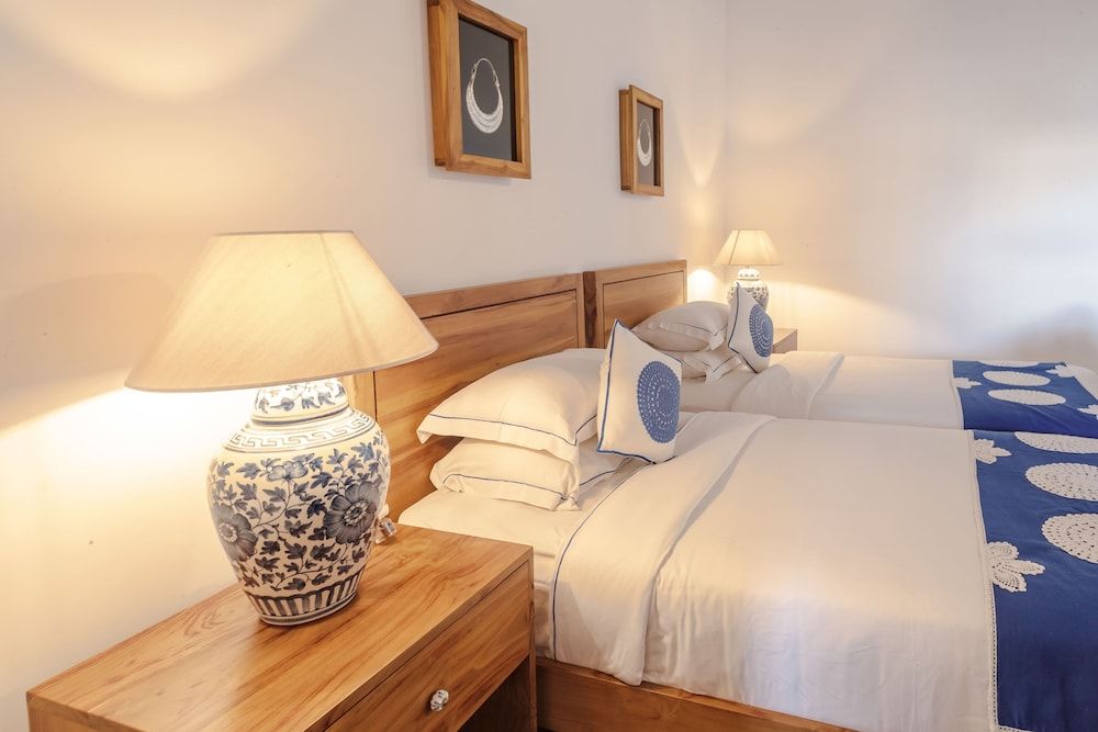 Yara Galle Fort Superior Triple Room