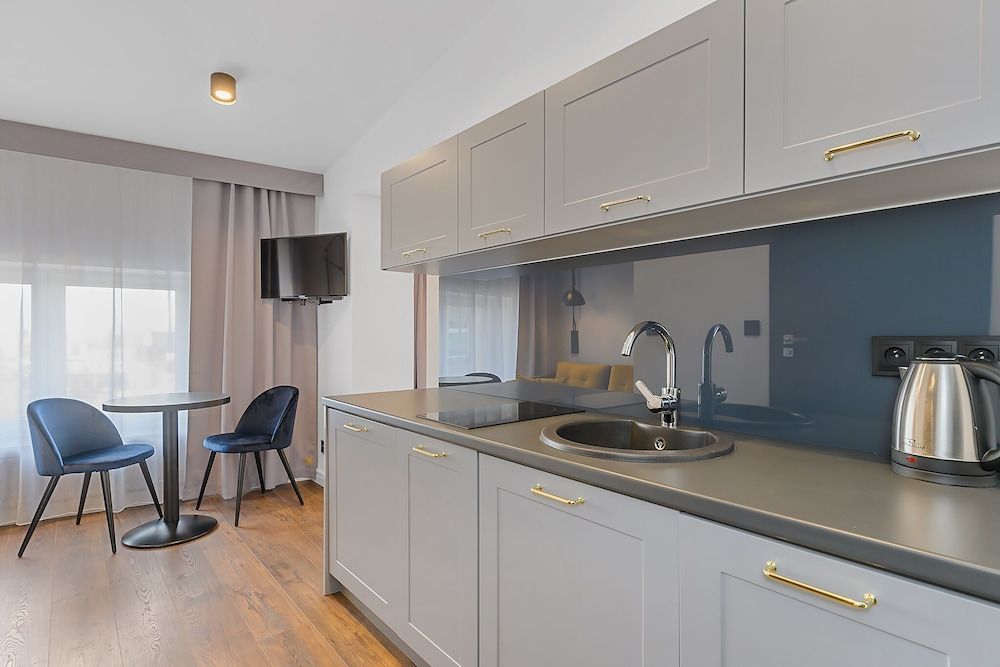 Krzywa Kamienica Deluxe Apartment (6, poddasze) 5