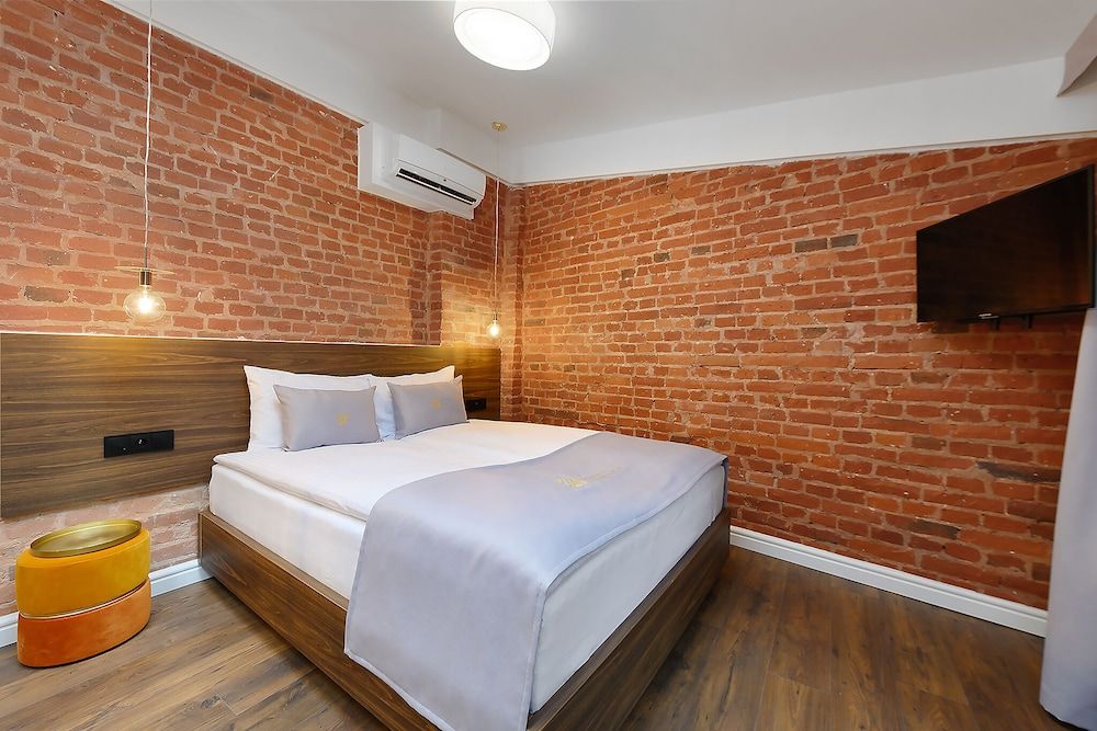 Deluxe Apartment (1, poddasze)