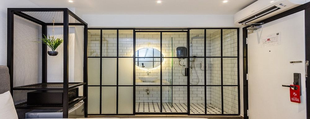 Z Hotel Superior Double Room 5