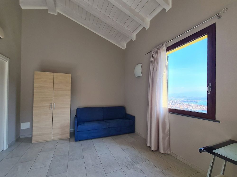 Agriturismo La Pietra Elite Quadruple Room 4