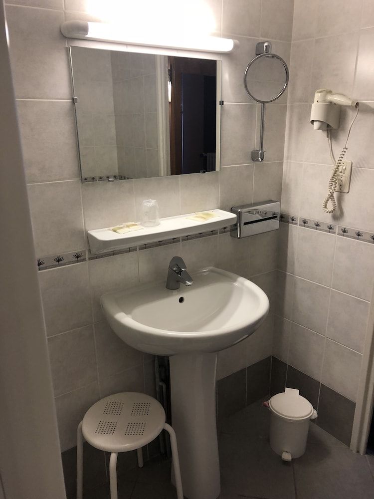 Hôtel Le Perce Neige Double Room, 1 Double Bed, Non Smoking 6