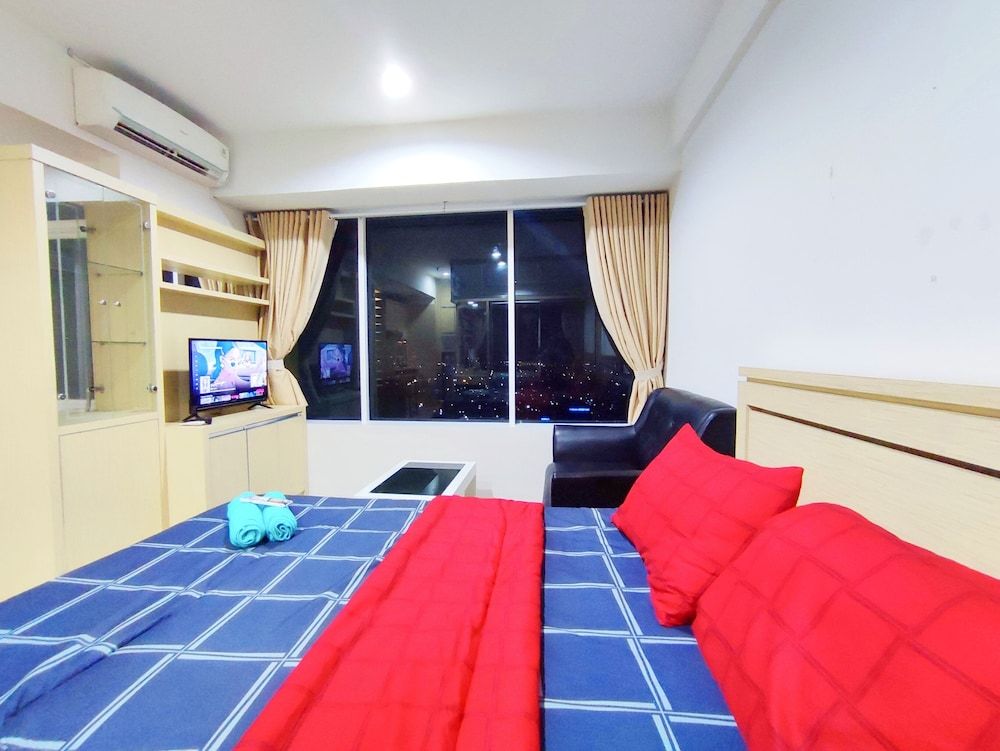 Deluxe Room, 1 Queen Bed, City View