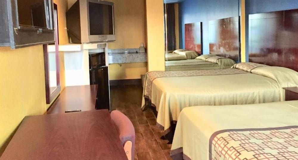 Luxury Inn Room, 1 Double Bed, Smoking 2