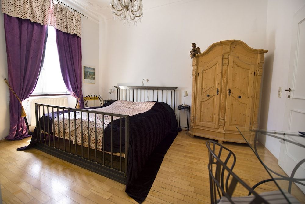 Hotel Bon Apart Comfort Double Room 3