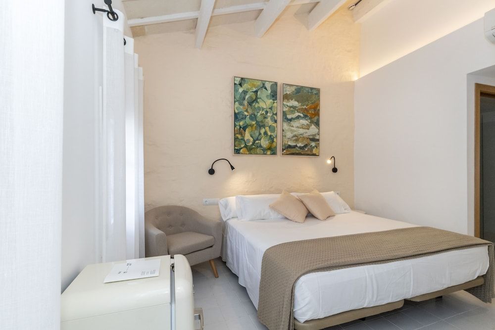 Hotel m - 27 Double Room 4