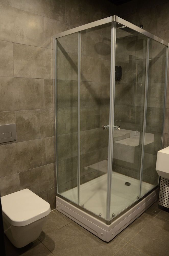 Teknosports Otel Grand Room 5