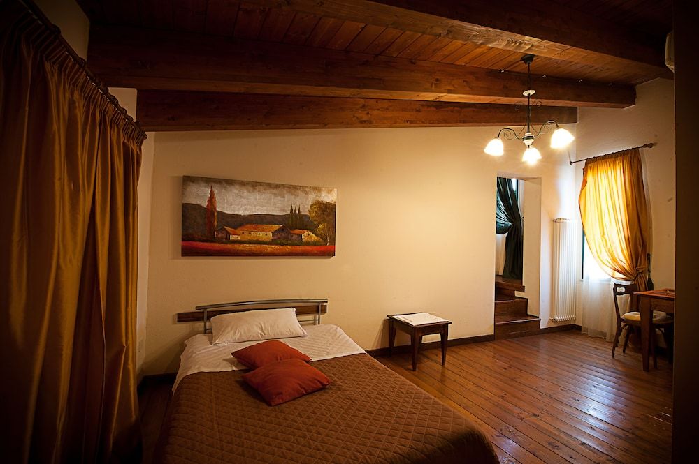 Classic Triple Room