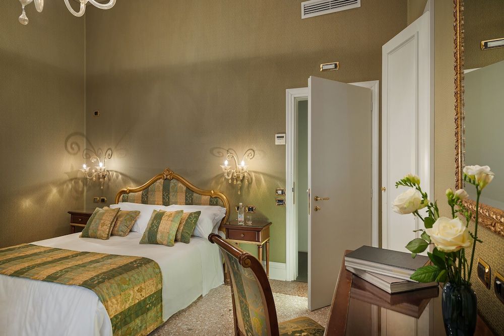 undefined Ca' Gottardi 5