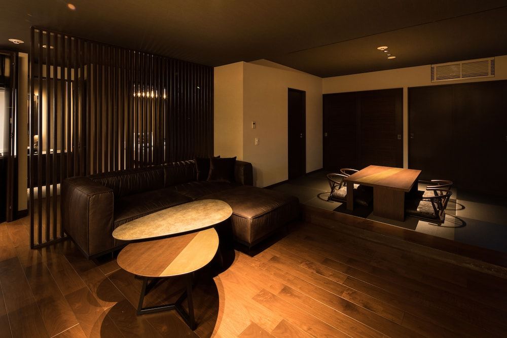 Champagne Suite (85 square meters) Non-smoking
