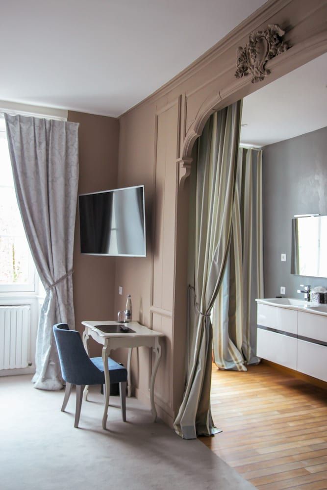 Le Petit Perier Junior Room 5